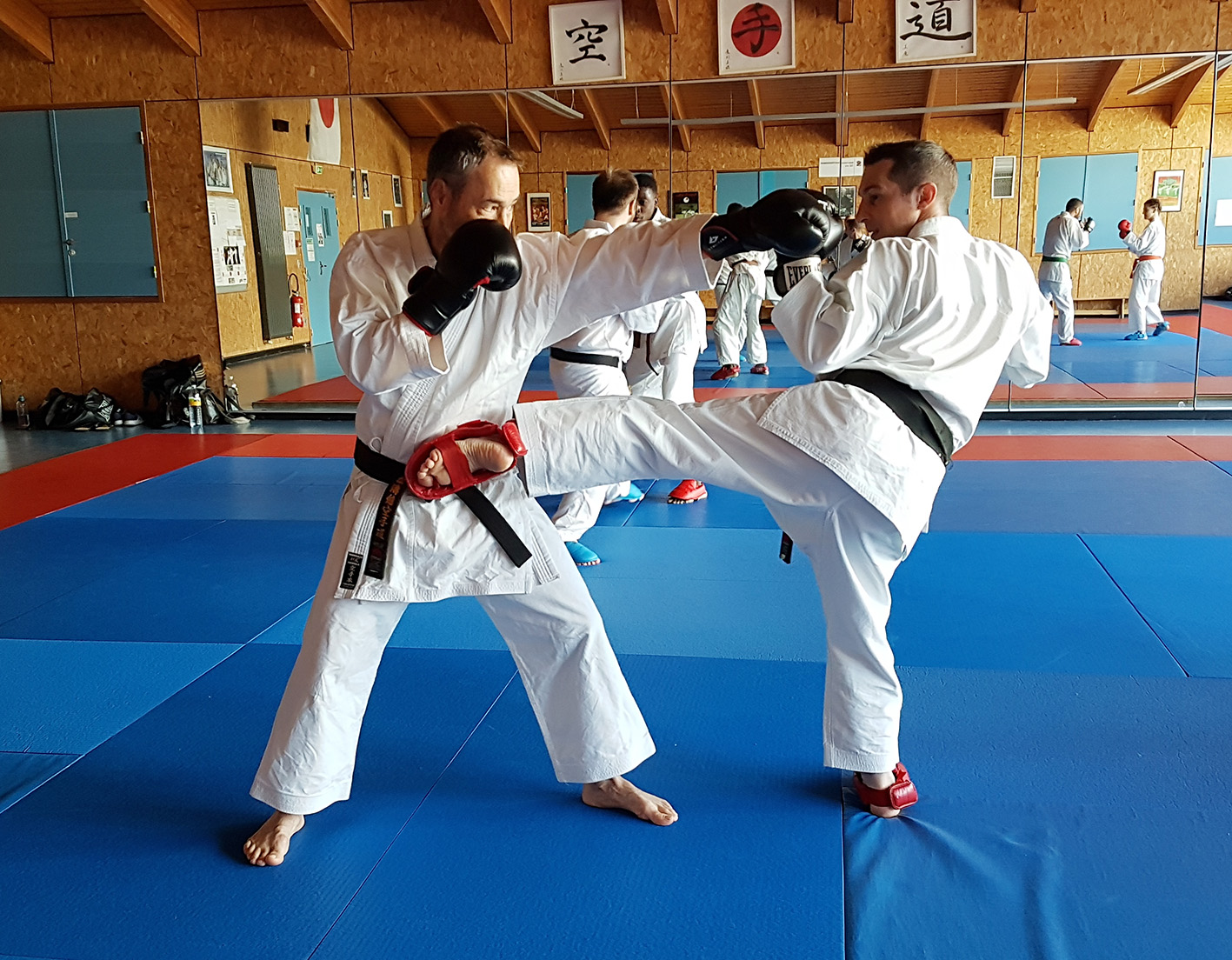 Karaté Contact ACADEMIC KARATE VOIRON